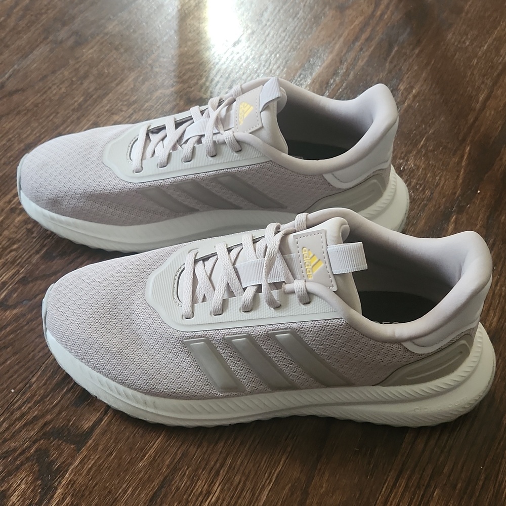 Adidas  Wonder Beige White Mesh Running Sneaker Size 8.5 - Picture 2 of 8